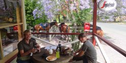Horse Riders Lunch At Hannam Vale Store In November Australian Spring