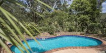 Swimming Pool Horse Riding Farm Accommodation Australia